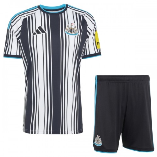 Ensemble Maillot Newcastle United Domicile 2026-27 Enfant Ensemble Maillot Newcastle United Domicile 2026-27 Enfant