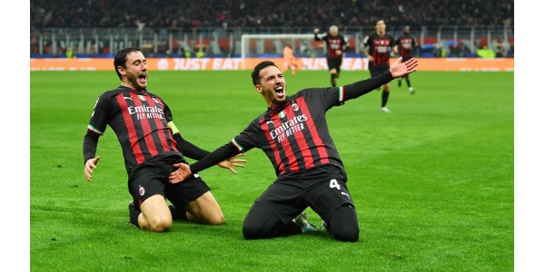 Ligue des Champions : AC Milan 1-0 Naples Ligue des Champions : AC Milan 1-0 Naples