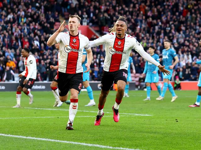 Premier League: Southampton 3-3 Tottenham Hotspur, Hotspur ne peut pas jouer en équipe?